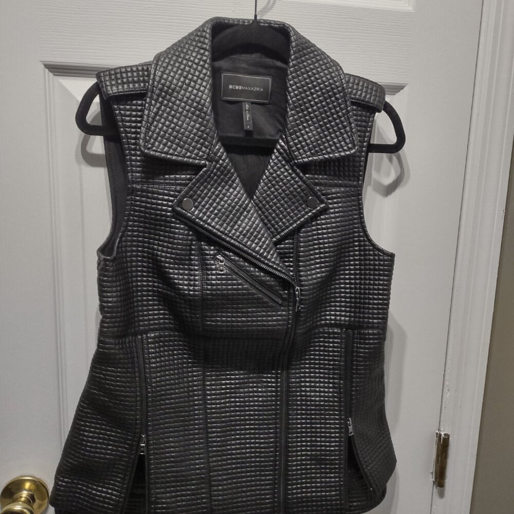 BCBG Maxazria Xander quilted faux leather vest moto chic EUC size S - Picture 5 of 12